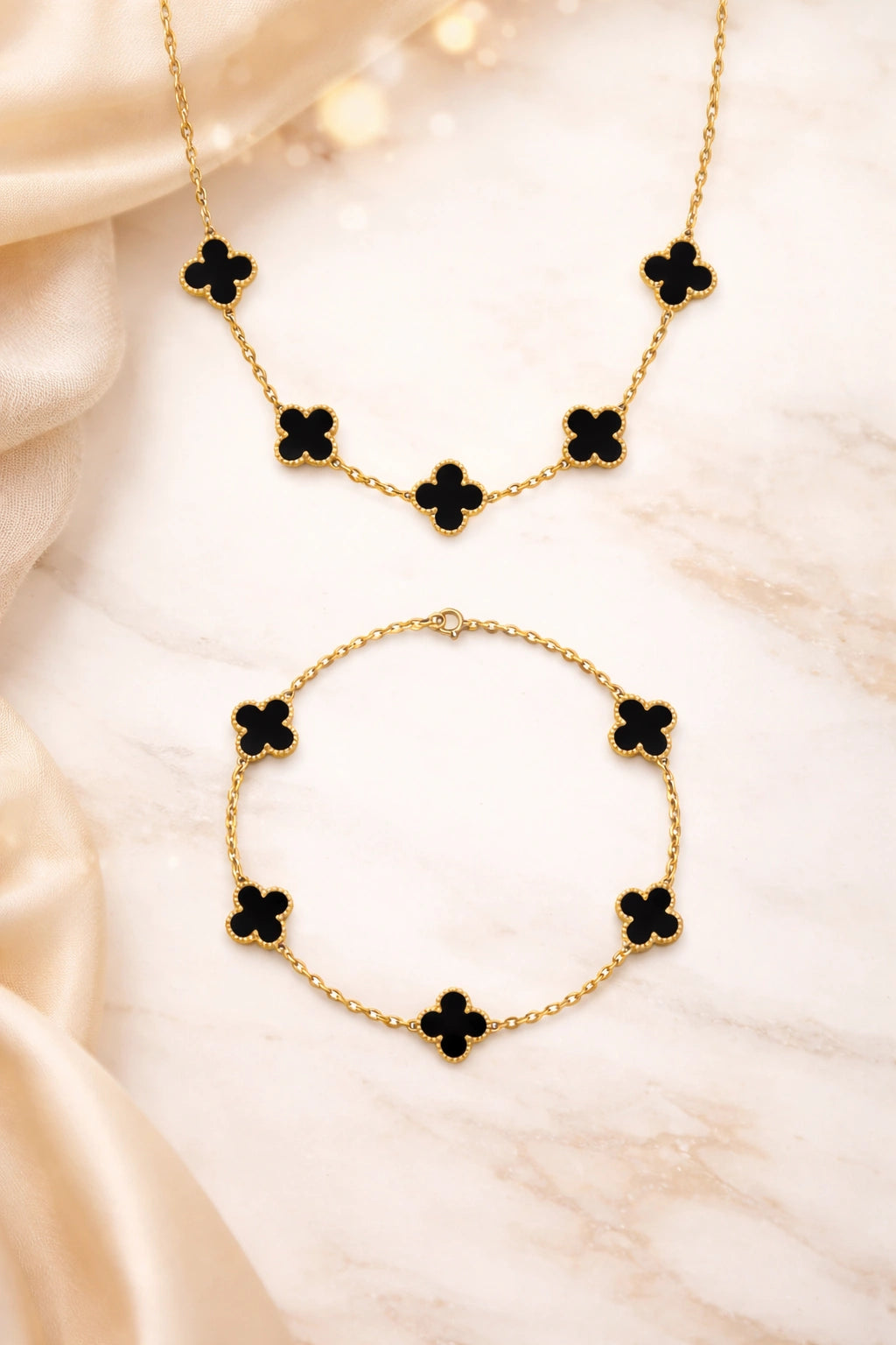 Set Bratara + Colier Auriu Flower Negru